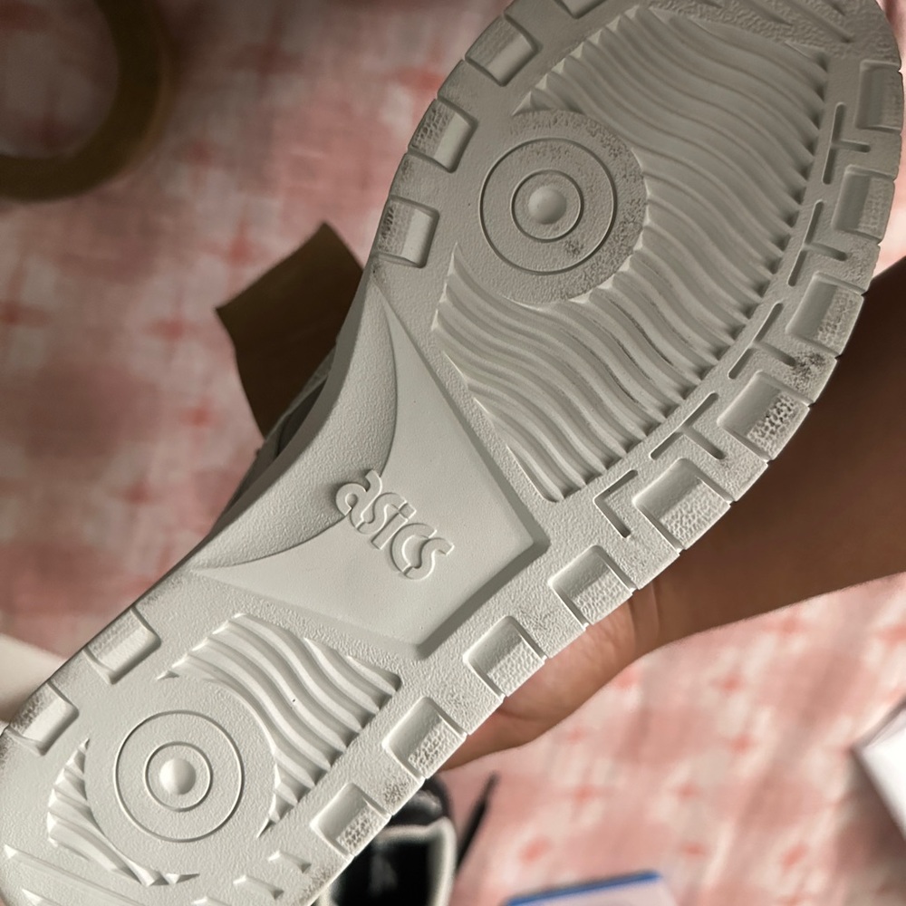 Asics Charcoal and Off-White Sneakers - Picture 4 of 6